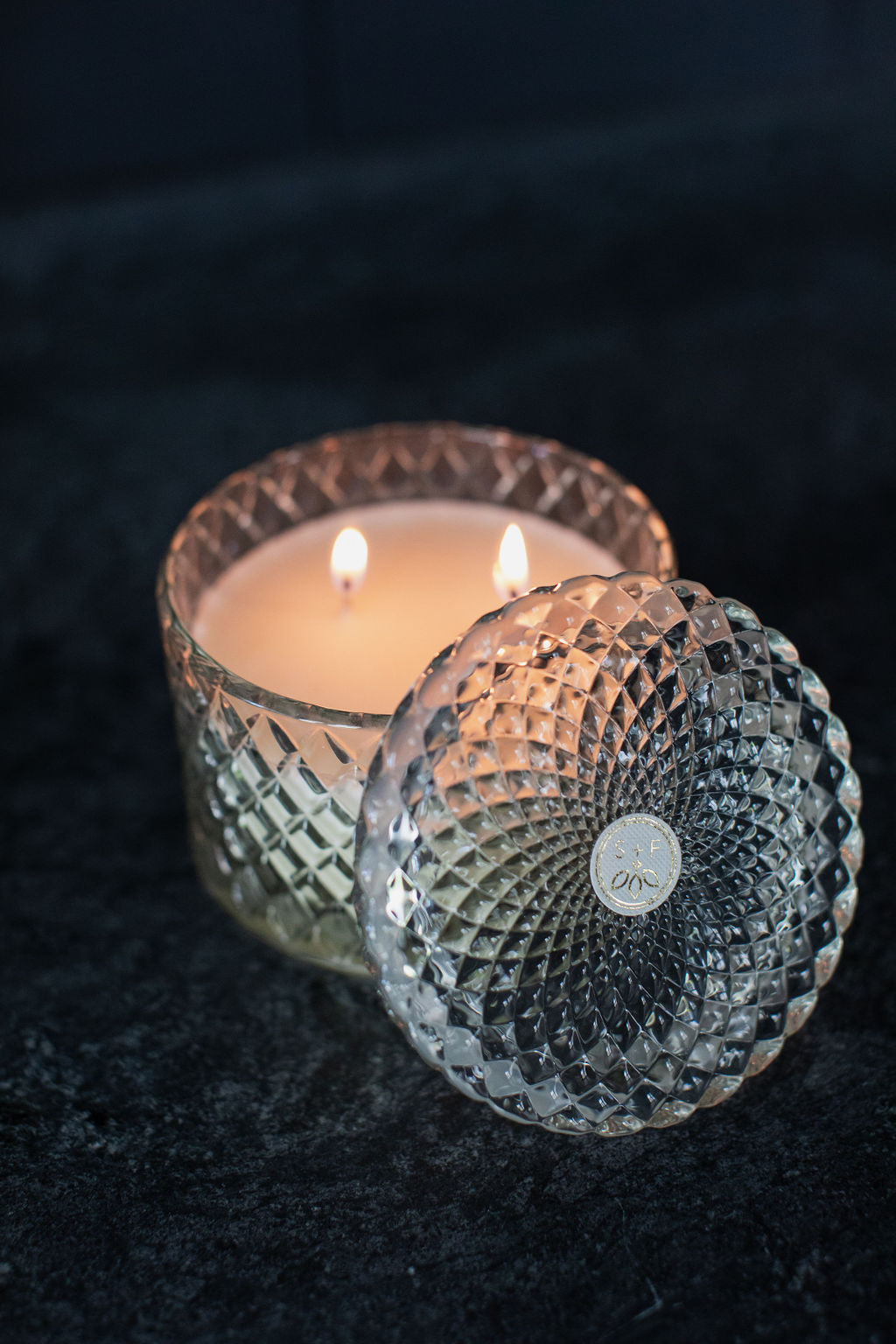 Sand Fog Black Currant 9.5 oz scented candle - Image 2