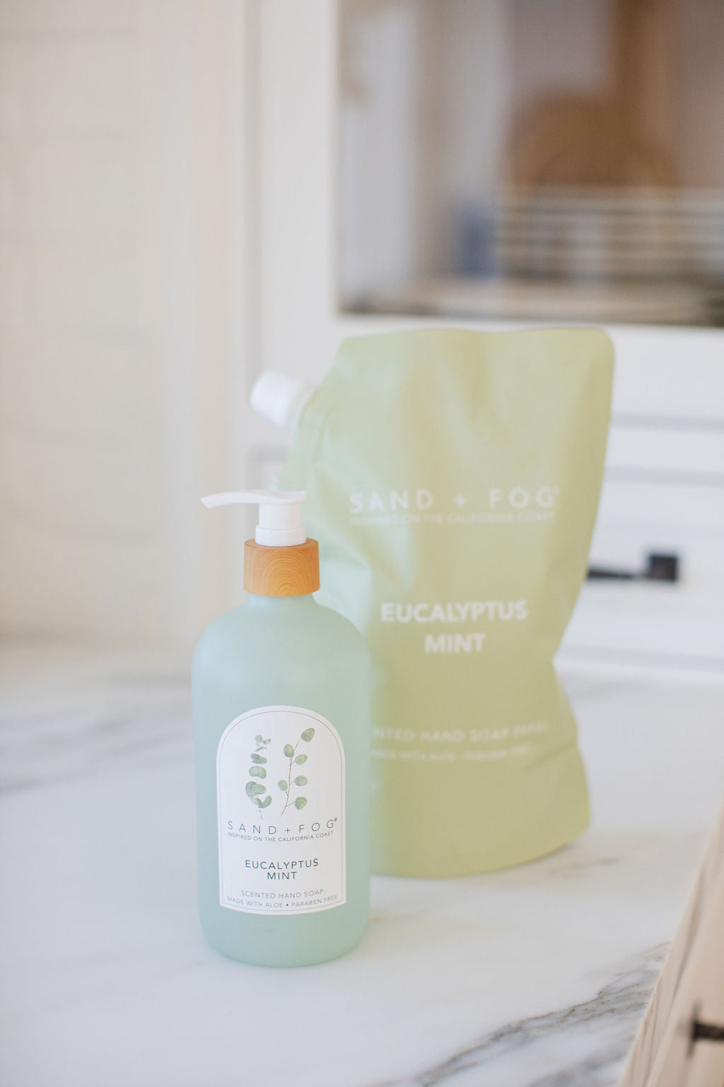 Sand Fog Eucalyptus Mint 15.7 oz Liquid Hand Soap - Image 2