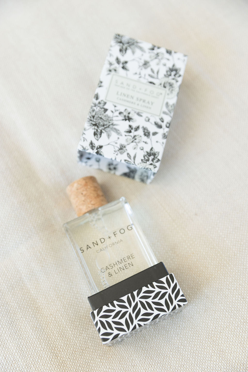 Sand Fog Cashmere & Linen 95ml Linen Spray - Image 2